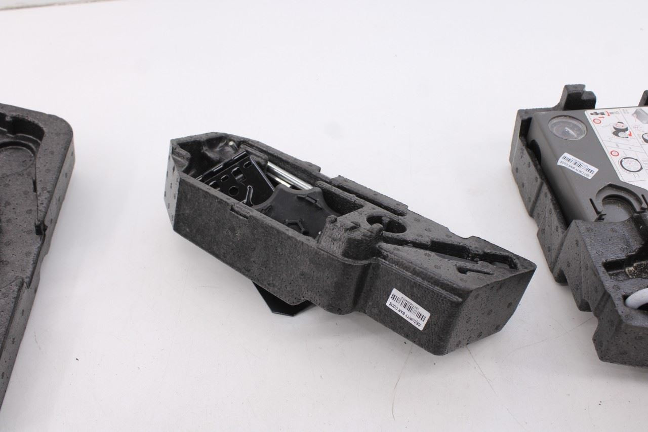 2011-18 Porsche Cayenne S Lifting Jack and Tool Kit w/ Containers and Compressor8