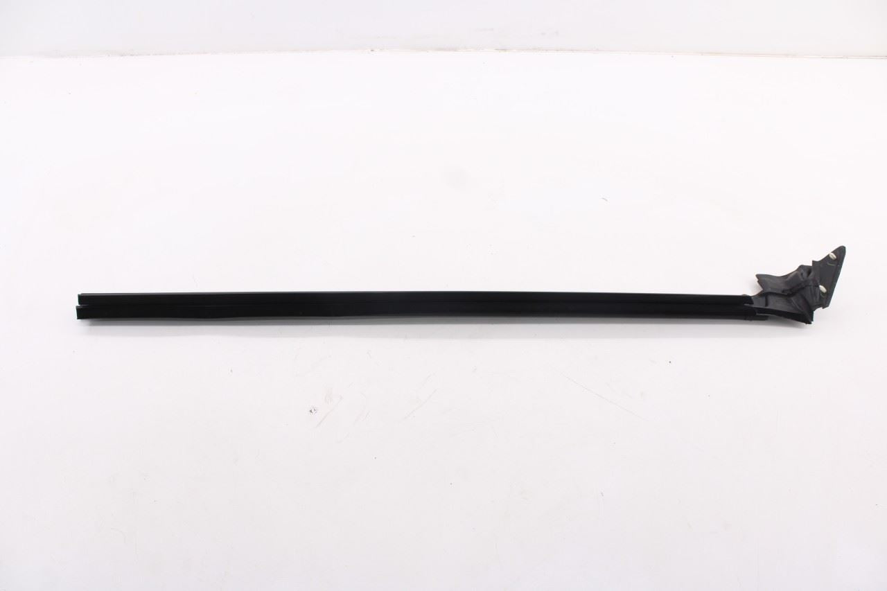 2015-23 Ford Mustang GT Front Right Side Door Outer and Inner Belt Weatherstrip2
