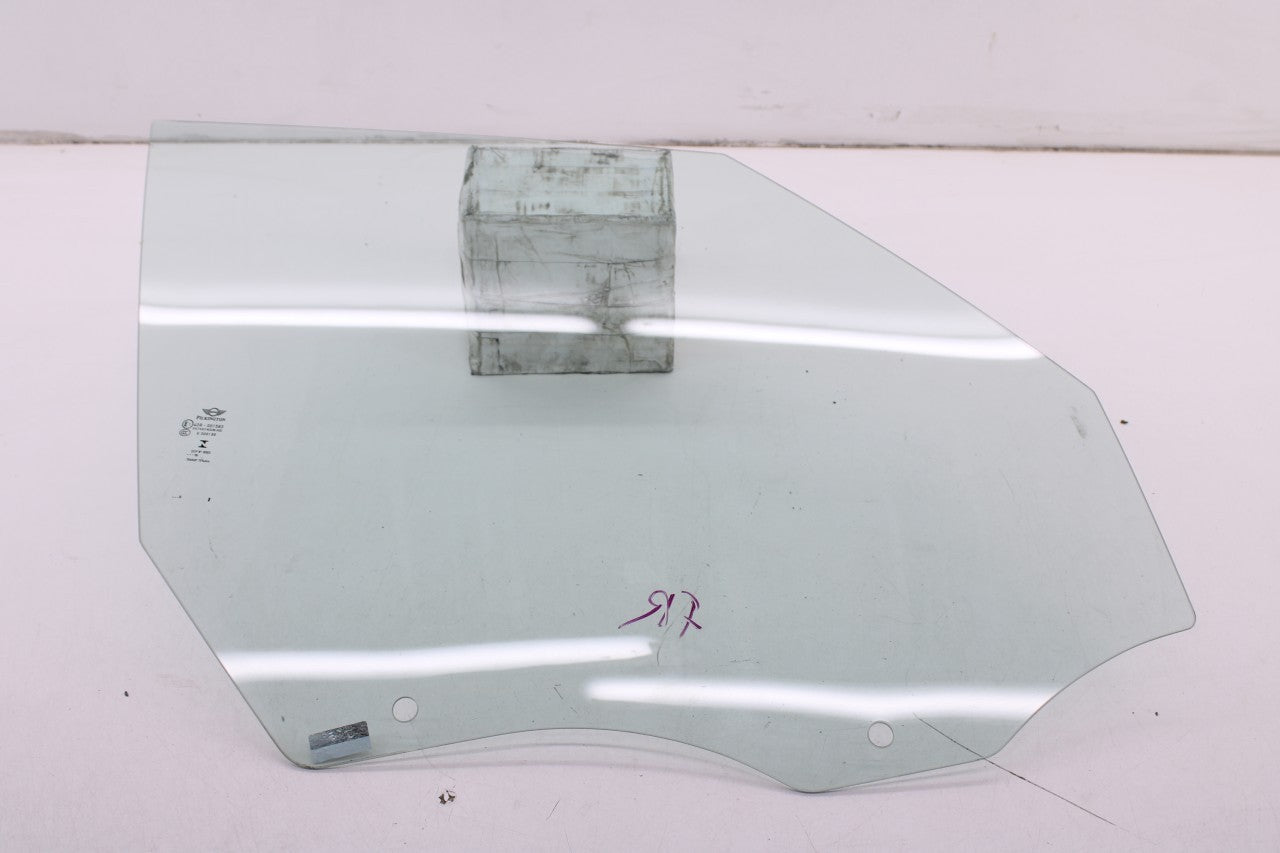 2010-2016 Mini Countryman Cooper S Front Right Door Window Movable Glass 98005680