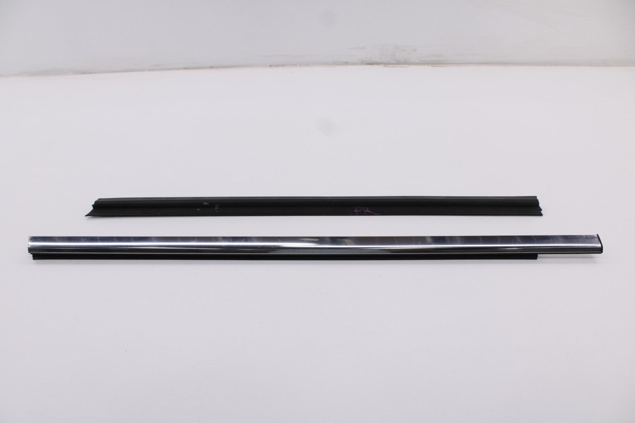 2011-15 Jeep Grand Cherokee Limited FR RH Door Belt Outer and Inner Weatherstrip - Alshned Auto Parts