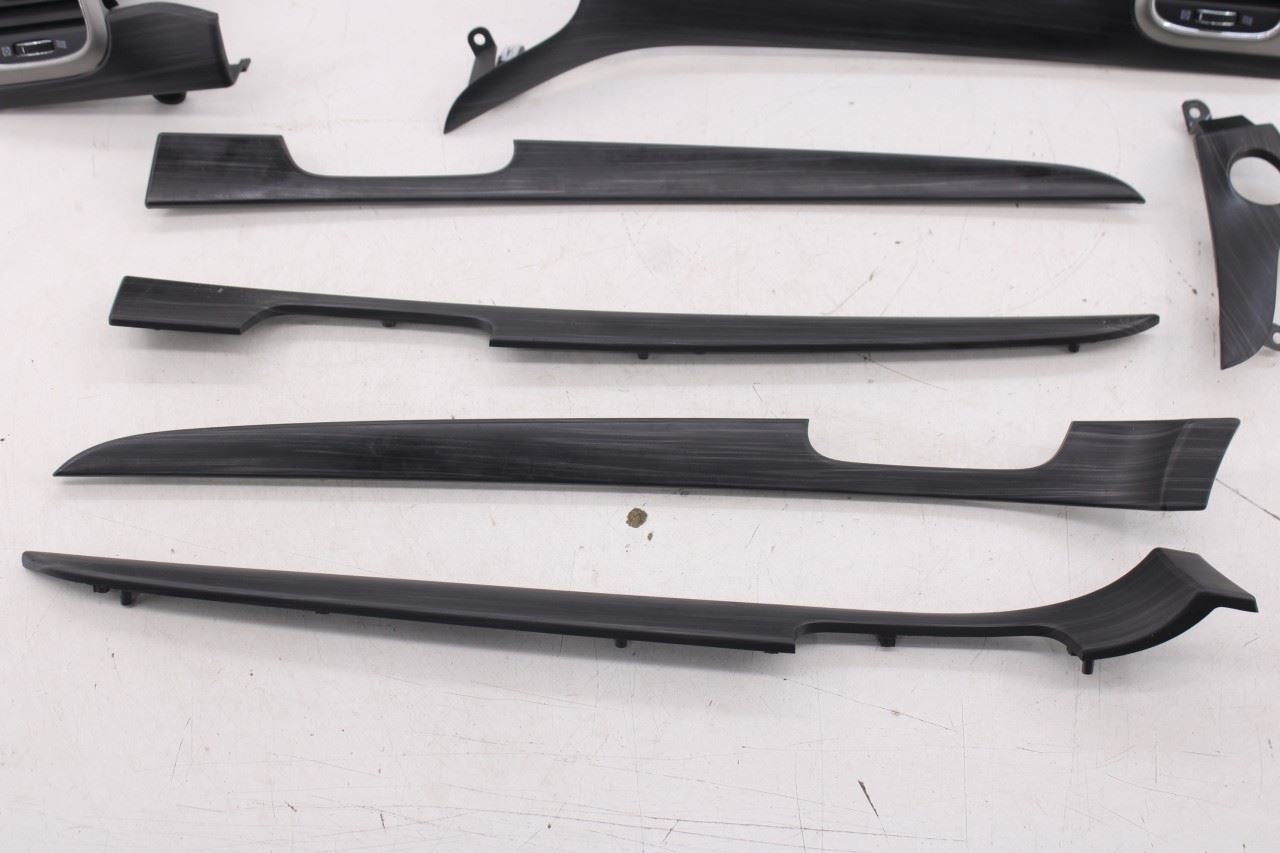 19-21 Jeep Grand Cherokee Laredo X 4x4 Door and Dash Trim and Air Vent Set of 96
