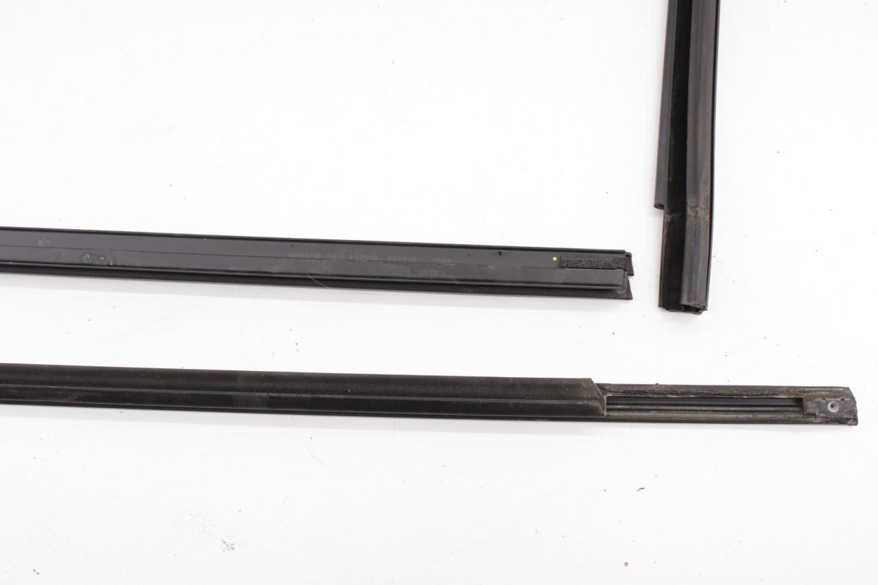 17-26 Chrysler Pacifica Rear Right Sliding Door Run Channel w Belt Weatherstrips - Alshned Auto Parts
