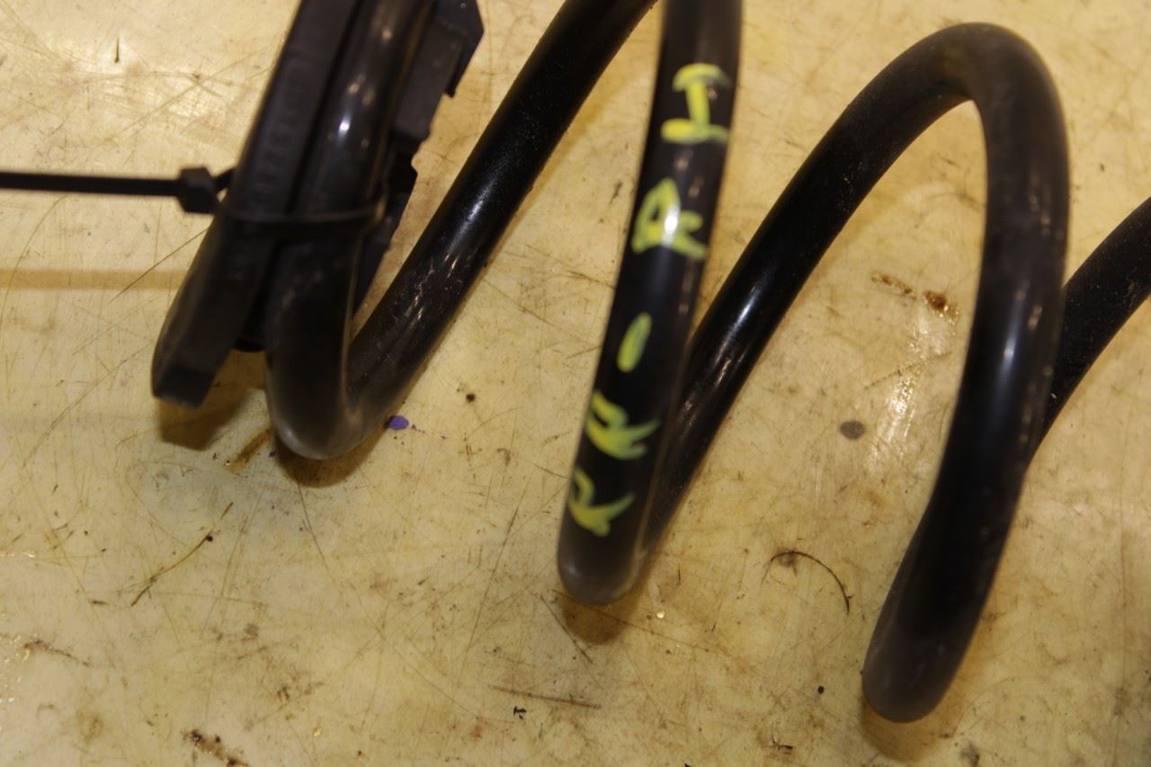 2020-25 Mazda CX-30 2.5 S Rear Right and Left Side Coil Spring Pair DGJ6-28-011 - Alshned Auto Parts