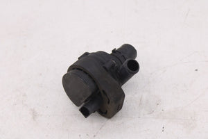 2003-2006 Mercedes-Benz E500 5.0L Engine Coolant Auxiliary Water Pump 2118350028