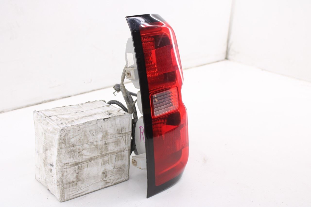 2014-15 Chevrolet Silverado 1500 Work Truck 2WT Rear Right Side Tail Light Lamp2