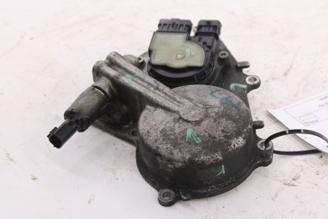 2017-20 Infiniti QX60 3.5L Left Engine Variable Timing Control Cover w/ Actuator2
