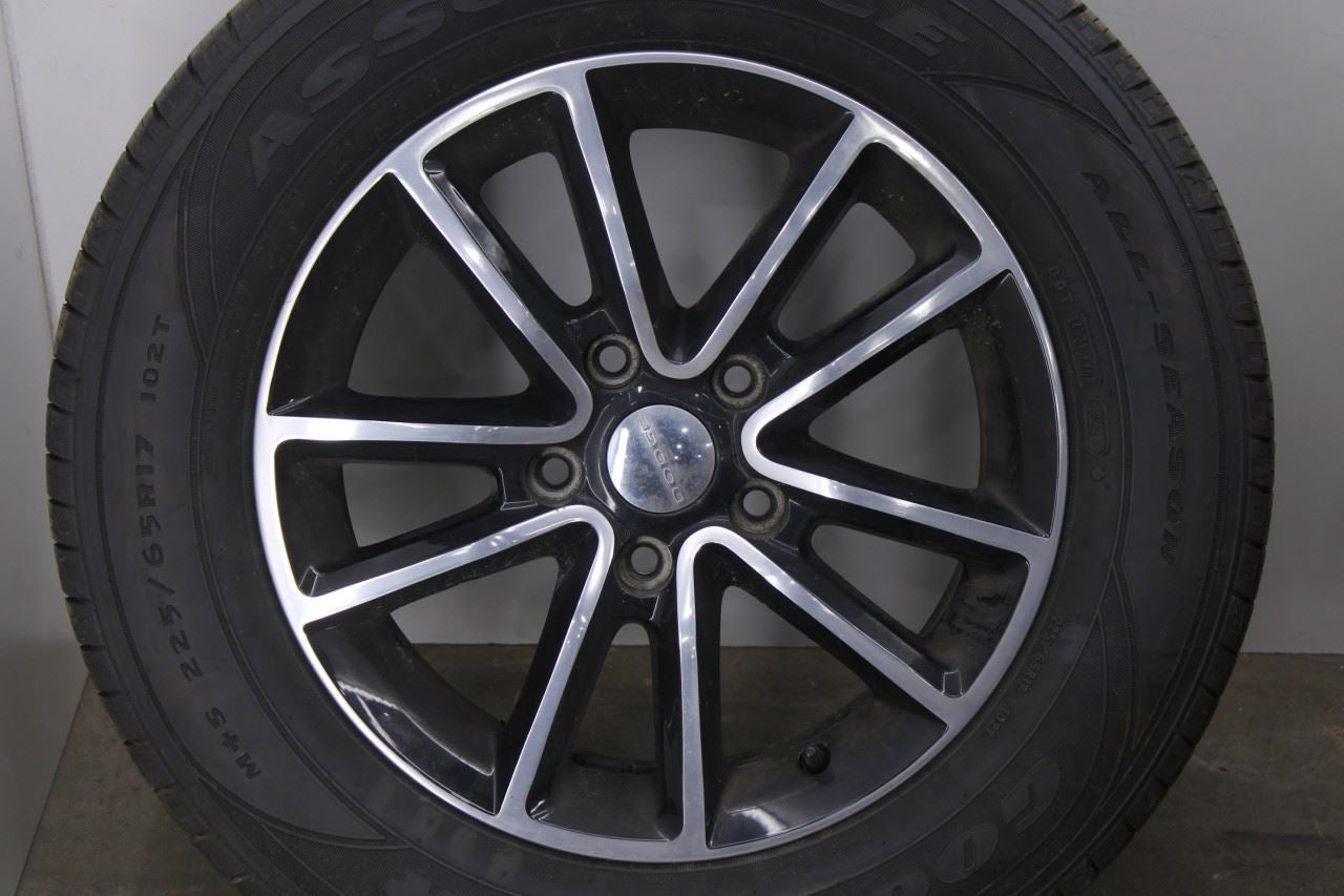 2014-19 Dodge Grand Caravan Wheel Tire Goodyear Assurance 225/65R17 R17x6 Set 42