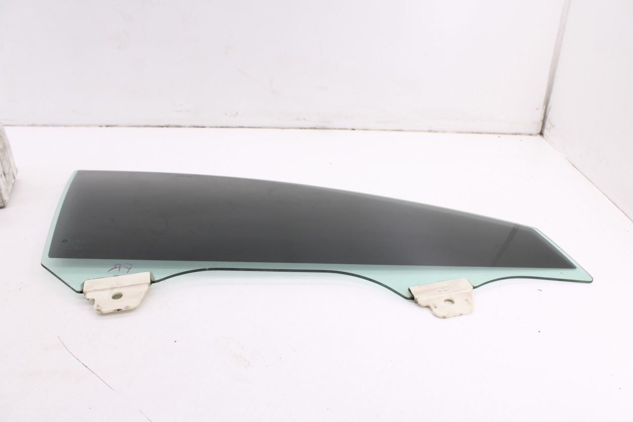 2017-2019 Buick LaCrosse Premium Front Right Door Window Movable Glass 229739895