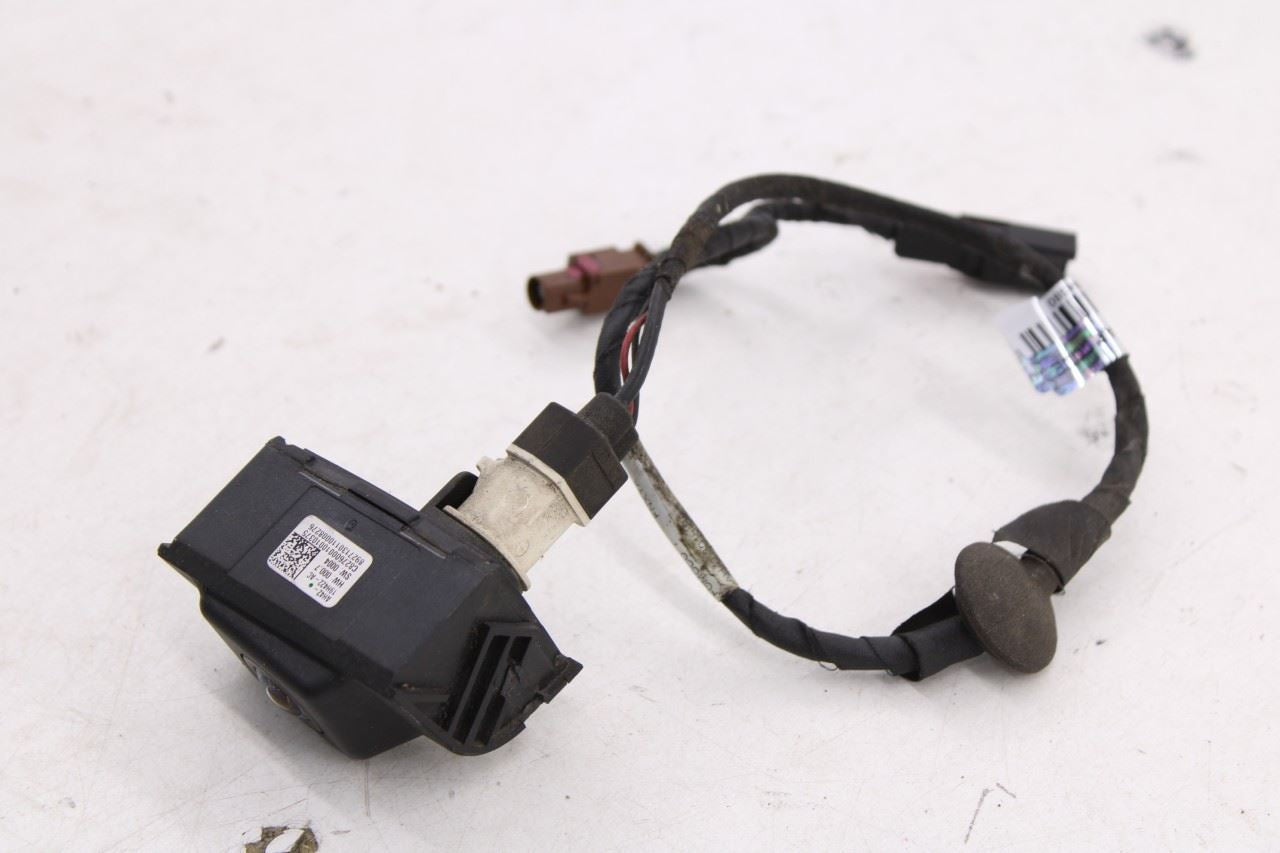 2010-2012 Land Rover Range Rover HSE 5.0L Rear Liftgate Rear View Parking Camera - Alshned Auto Parts