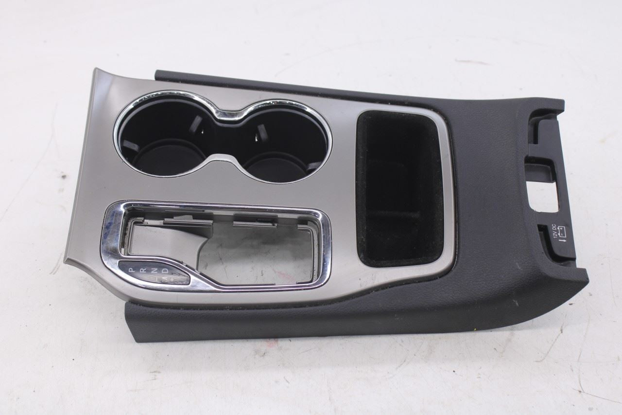 2017-2021 Jeep Grand Cherokee Laredo X 4x4 Center Console Top Panel 5VK201CCAG0