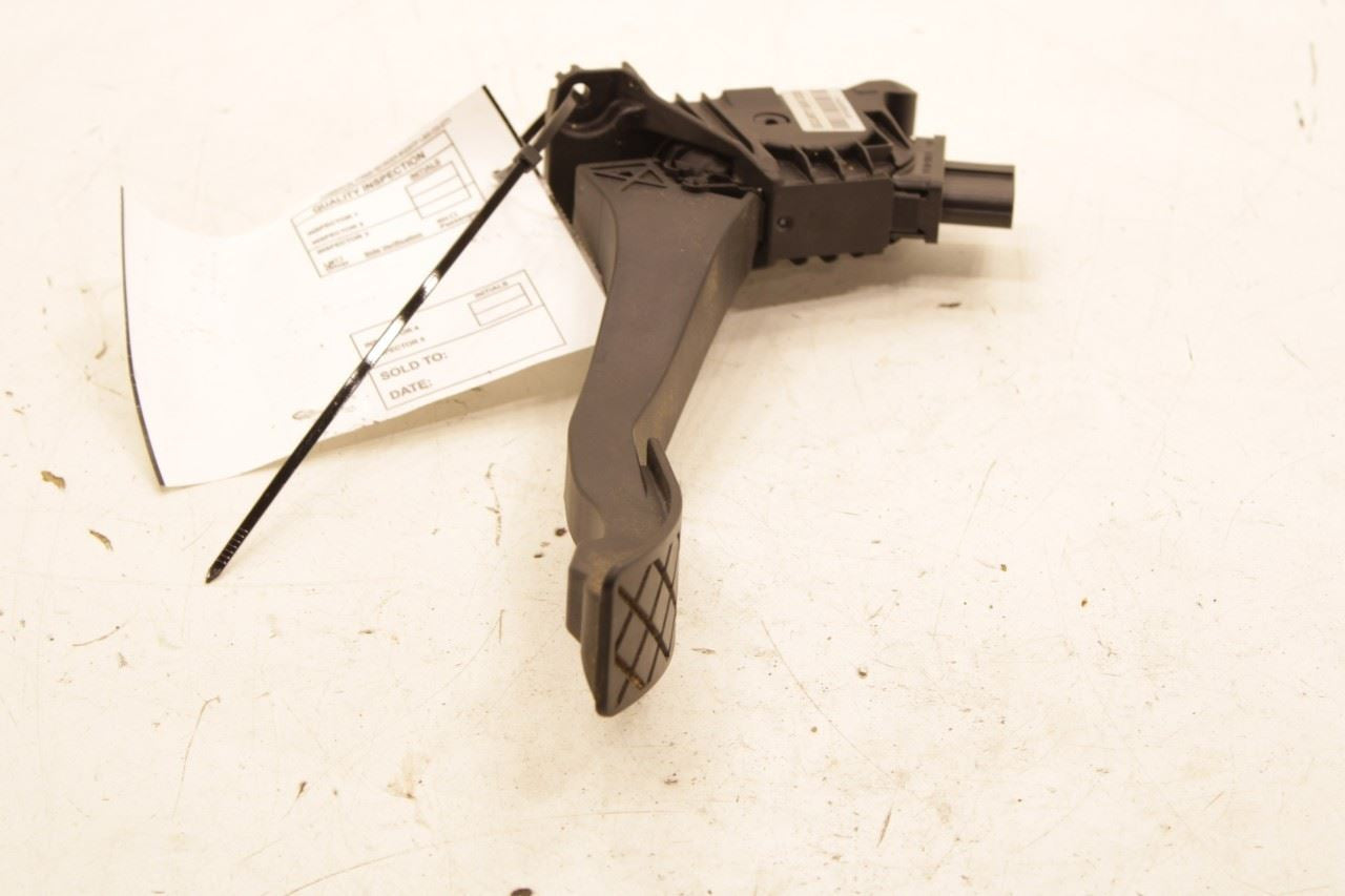 2018 Volkswagen Atlas S 3.6L Accelerator Throttle Gas Pedal Sensor 5Q1-723-503-J - Alshned Auto Parts