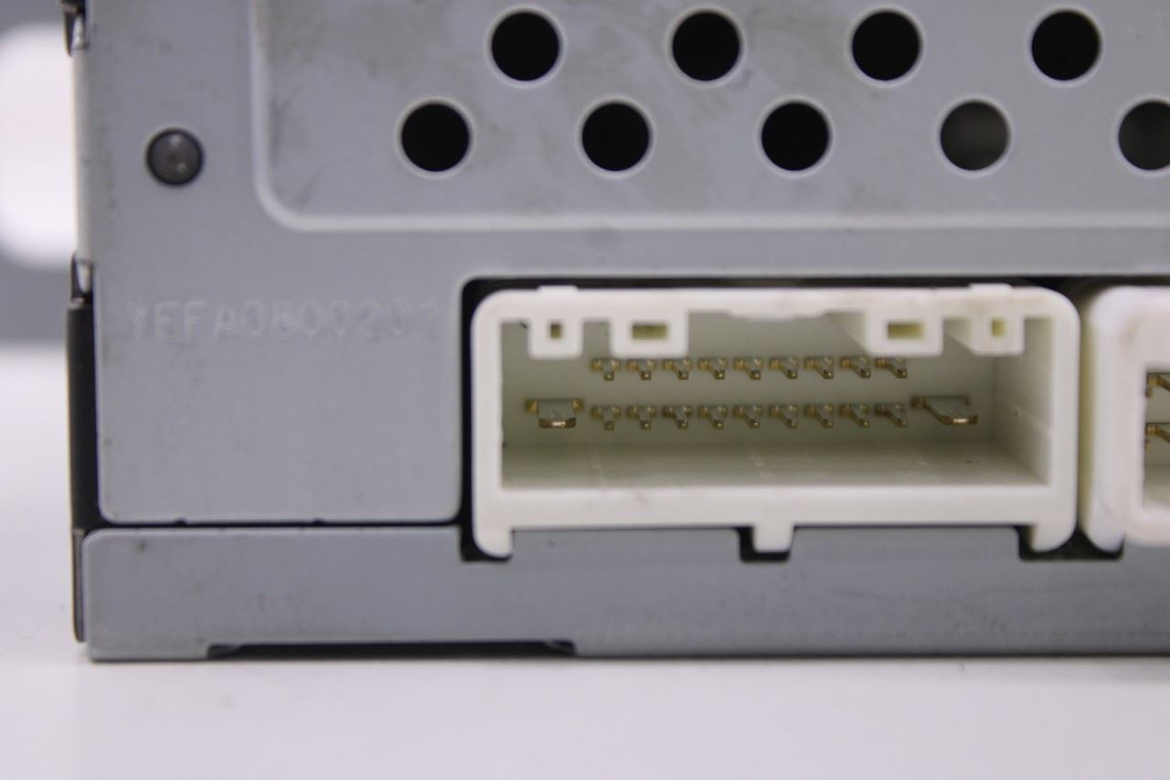 17-19 Nissan Sentra SV Radio Faceplate Control w/ Receiver CD Player and Display10
