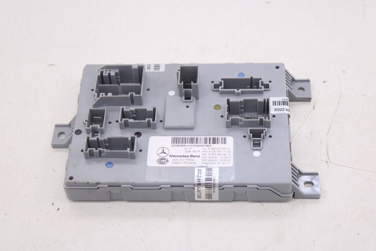 2015-2018 Mercedes-Benz C 300 4Matic Rear Trunk SAM Computer Control Module OEM2
