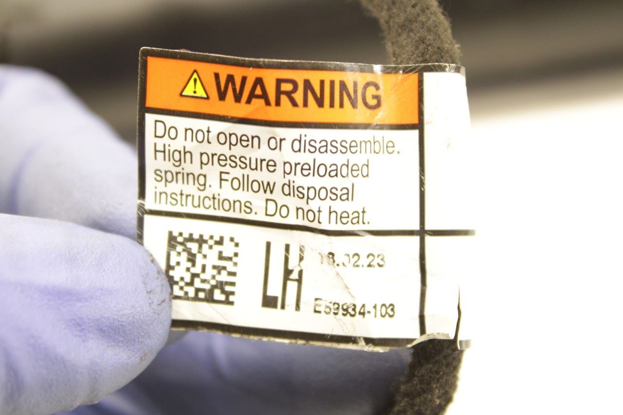 22-25 Hyundai Tucson SEL RR LH and RH Side Liftgate Power Lift Strut 81831-N9100 - Alshned Auto Parts