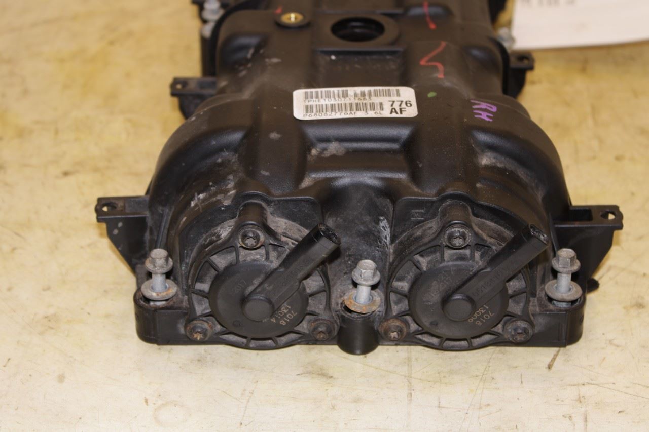2012-2017 Jeep Wrangler Sahara 3.6L Right Side Engine Cylinder Head Valve Cover - Alshned Auto Parts