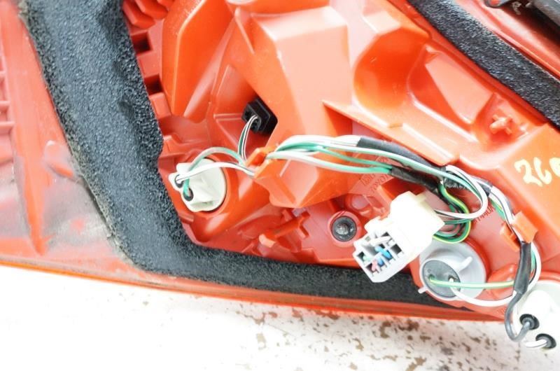 2008-12 Toyota RAV4 Rear Right Passenger Side Tail Light Lamp 81551-42130 *ReaD* - Alshned Auto Parts