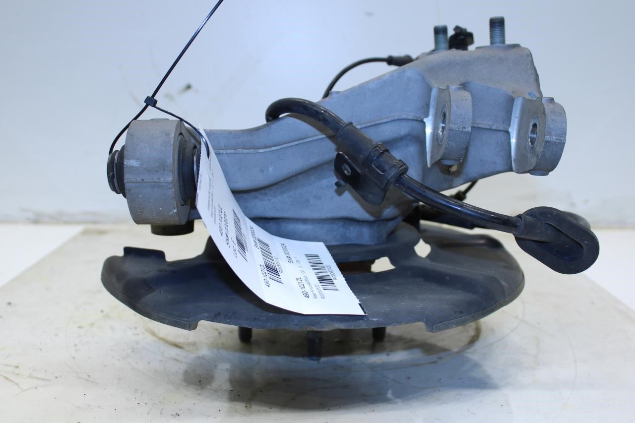2019-2020 Hyundai Santa Fe Limited FWD Rear Left Spindle Knuckle Hub 52710-S1000 - Alshned Auto Parts