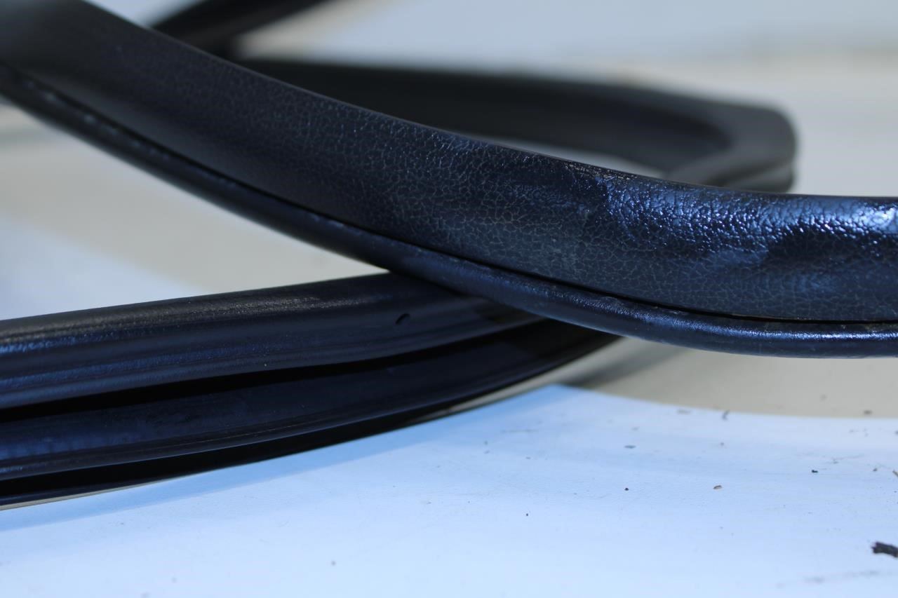 2018-2023 Kia Stinger GT1 Front Right Door Weatherstrip On Body 82120-J5000 OEM - Alshned Auto Parts