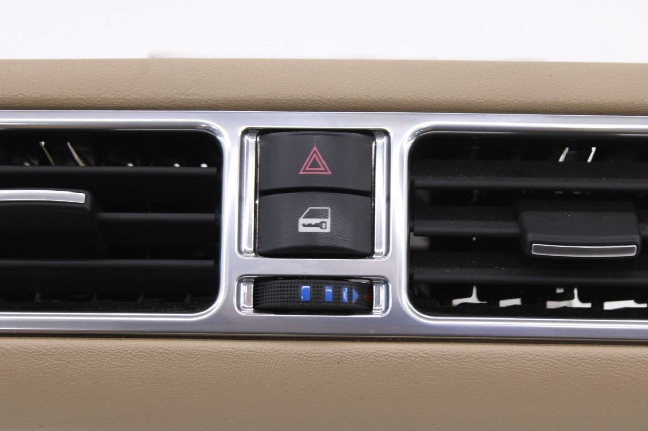 2010-2012 Land Rover Range Rover HSE Center Dash Air Vent Grille w/ Trim4