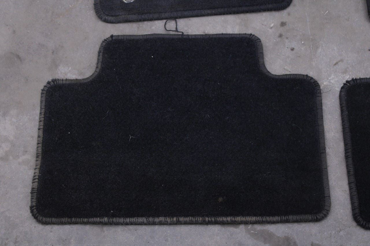 14-15 Dodge Durango SXT Front Rear RH and LH Side Interior Carpet Floor Mats Set4