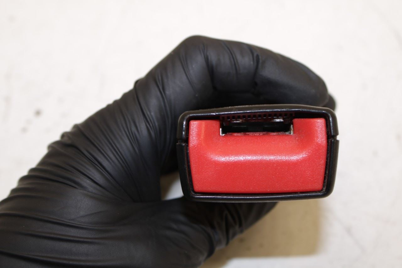 11-18 Porsche Cayenne Platinum Rear RH Left and Center 2nd Row Seat Belt Buckle - Alshned Auto Parts