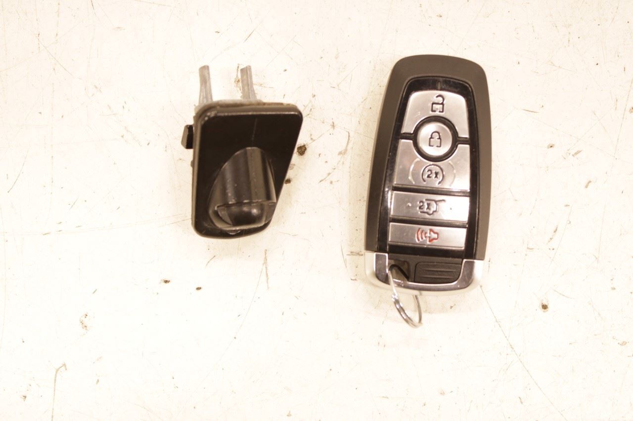 18-24 Ford Expedition MAX Key Keyless Remote Entry Fob Transmitter w/ Door Lock - Alshned Auto Parts