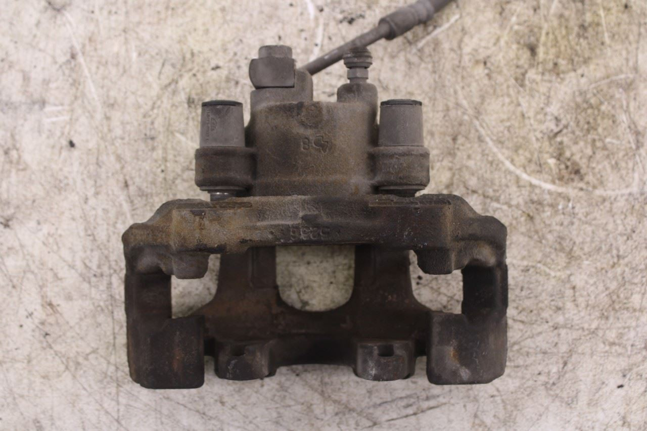 2011-2020 Dodge Durango SXT Rear Right Side Disc Brake Caliper 68052376AA OEM9