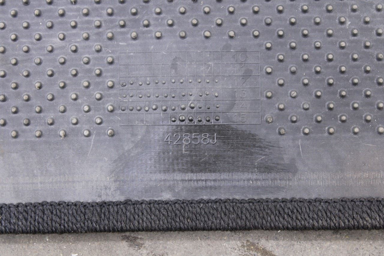 14-15 Dodge Durango SXT Front Rear RH and LH Side Interior Carpet Floor Mats Set15