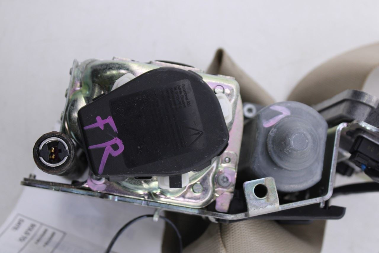 10-16 Mercedes-Benz E350 Luxury 4Matic 3.5L Front Right Side Seat Belt Retractor16