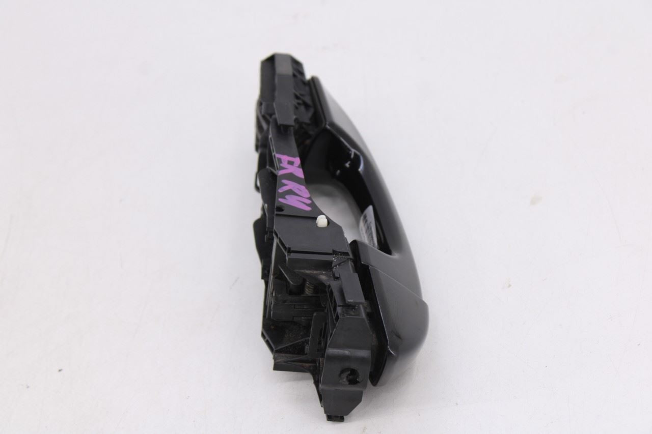 11-18 Porsche Cayenne S 4.8L AWD Front Passenger Right Side Door Exterior Handle7