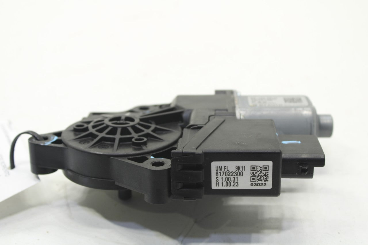 2019-2020 KIA Sorento LX Front Left Door Power Window Motor 82450-C5220 OEM - Alshned Auto Parts