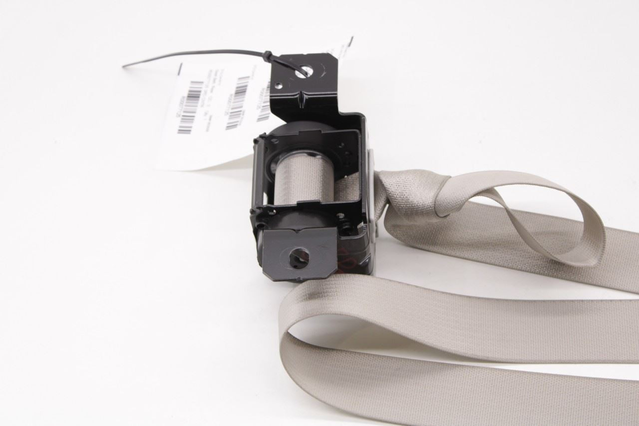 17-20 Chrysler Pacifica Limited 3.6L FWD Rear Center 3rd Row Seat Belt Retractor - Alshned Auto Parts