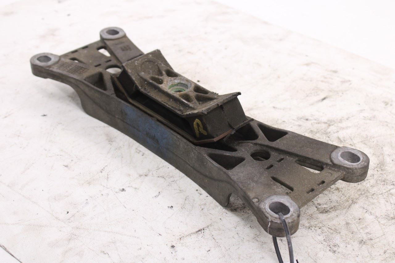 2008-2010 Ford Mustang Conv V6 4.0L RWD Transmission Mount Insulator Bracket0