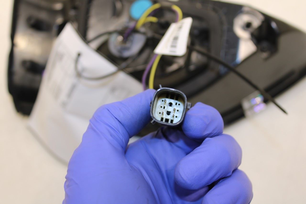 2020-22 Ford Escape SEL Rear Right Passenger Side Tail Light Lamp LJ6B-13A602-AF - Alshned Auto Parts