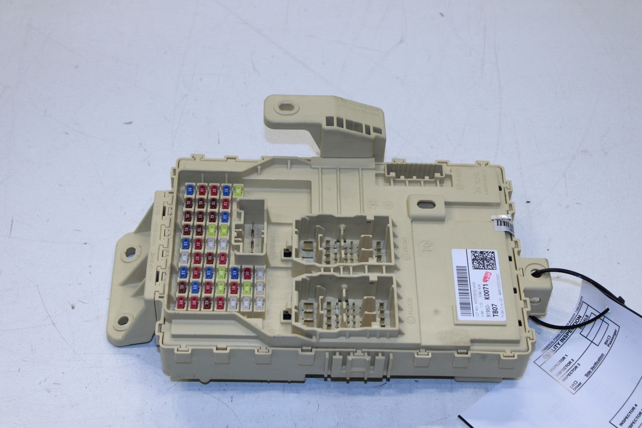 2020-2022 Kia Soul LX 2.0L FWD Cabin Instrument Panel Fuse Relay Junction Block - Alshned Auto Parts