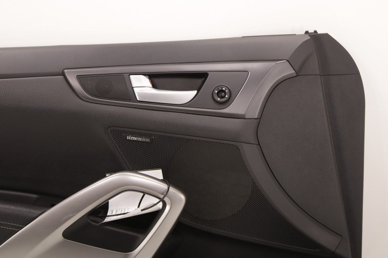 2015-2017 Hyundai Veloster Turbo Front Left Side Door Trim Panel 82301-2VBM1-YNG - Alshned Auto Parts