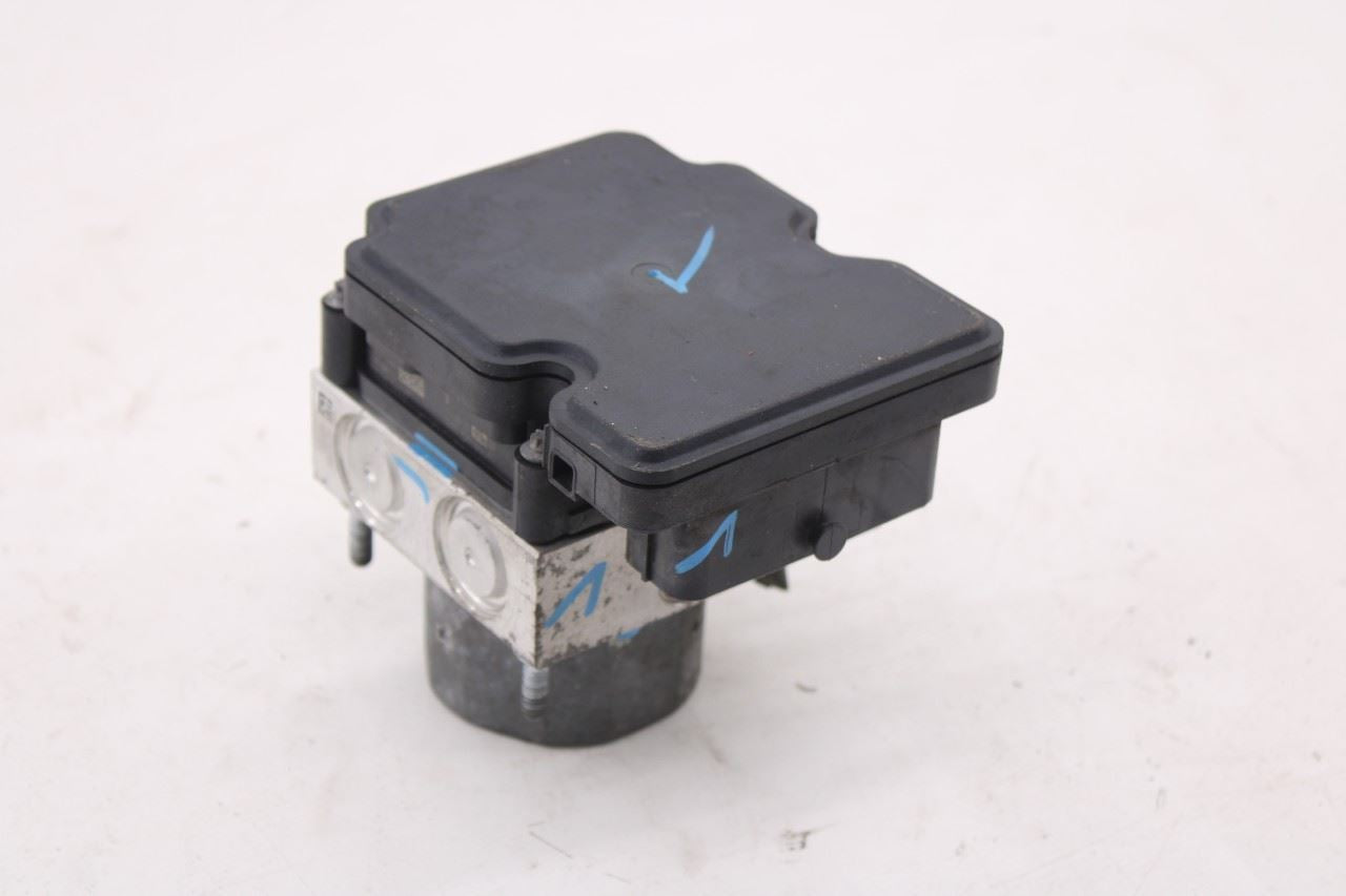 2015-2018 Nissan Sentra SV 1.8L ABS Anti Lock Brake Pump Module 47660-4FU1C OEM7