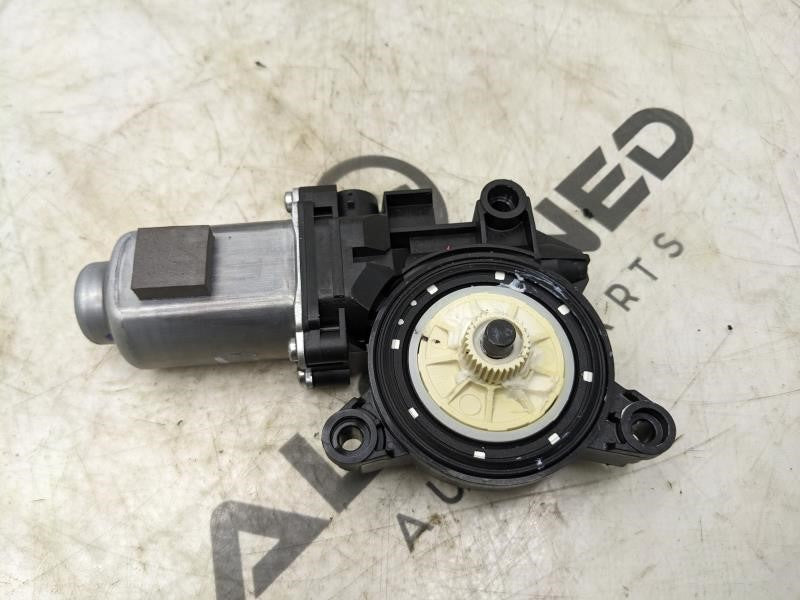 2017-2020 Hyundai Elantra Front Left Door Power Window Motor 82450-F2000 OEM - Alshned Auto Parts