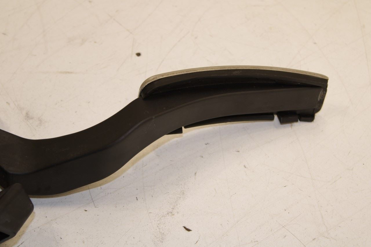 2016-2017 Maserati Ghibli S Q4 3.0L AWD Accelerator Throttle Gas Pedal Sensor - Alshned Auto Parts
