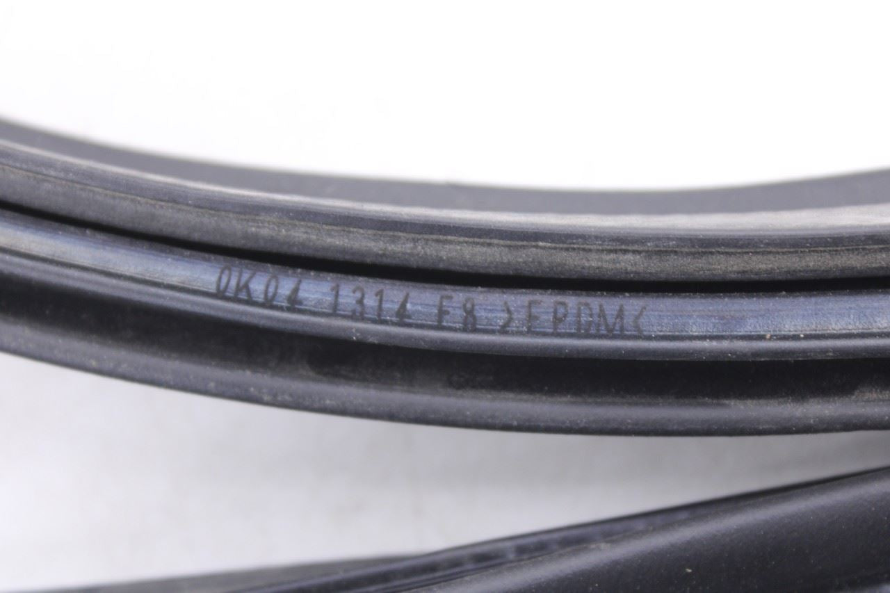 20-25 Mitsubishi Outlander Sport SE Liftgate Tailgate Weatherstrip Seal 5815A1335