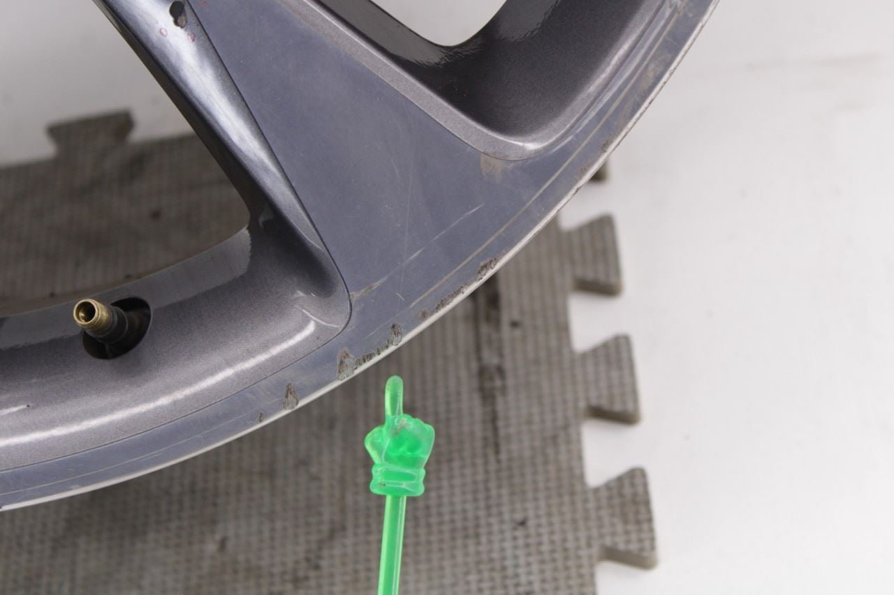 17-18 Jeep Grand Cherokee Aluminum Wheel R20x8J 5 V Spoke 5XL06TRMAA OEM *ReaD* - Alshned Auto Parts