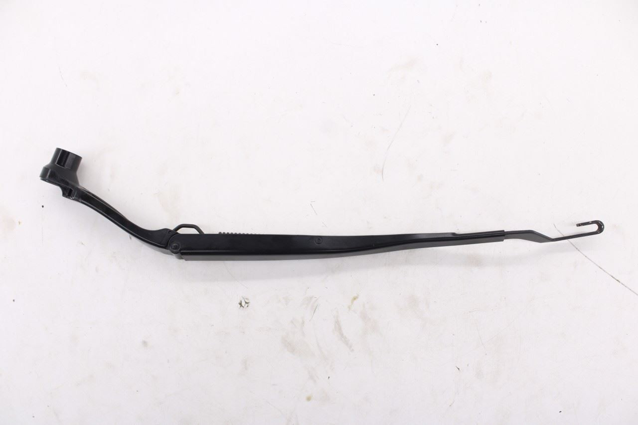 2014-2015 Dodge Durango SXT Front Right and Left Windshield Wiper Arm 68194928AA7