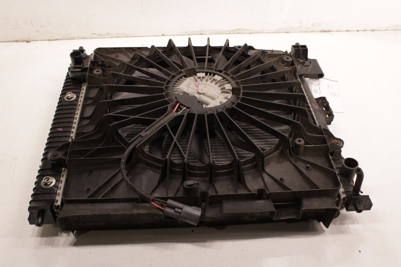 17-19 GMC Acadia SLT-1 3.6L AWD Engine Cooling Radiator Fan Assy 85557760 *ReaD* - Alshned Auto Parts