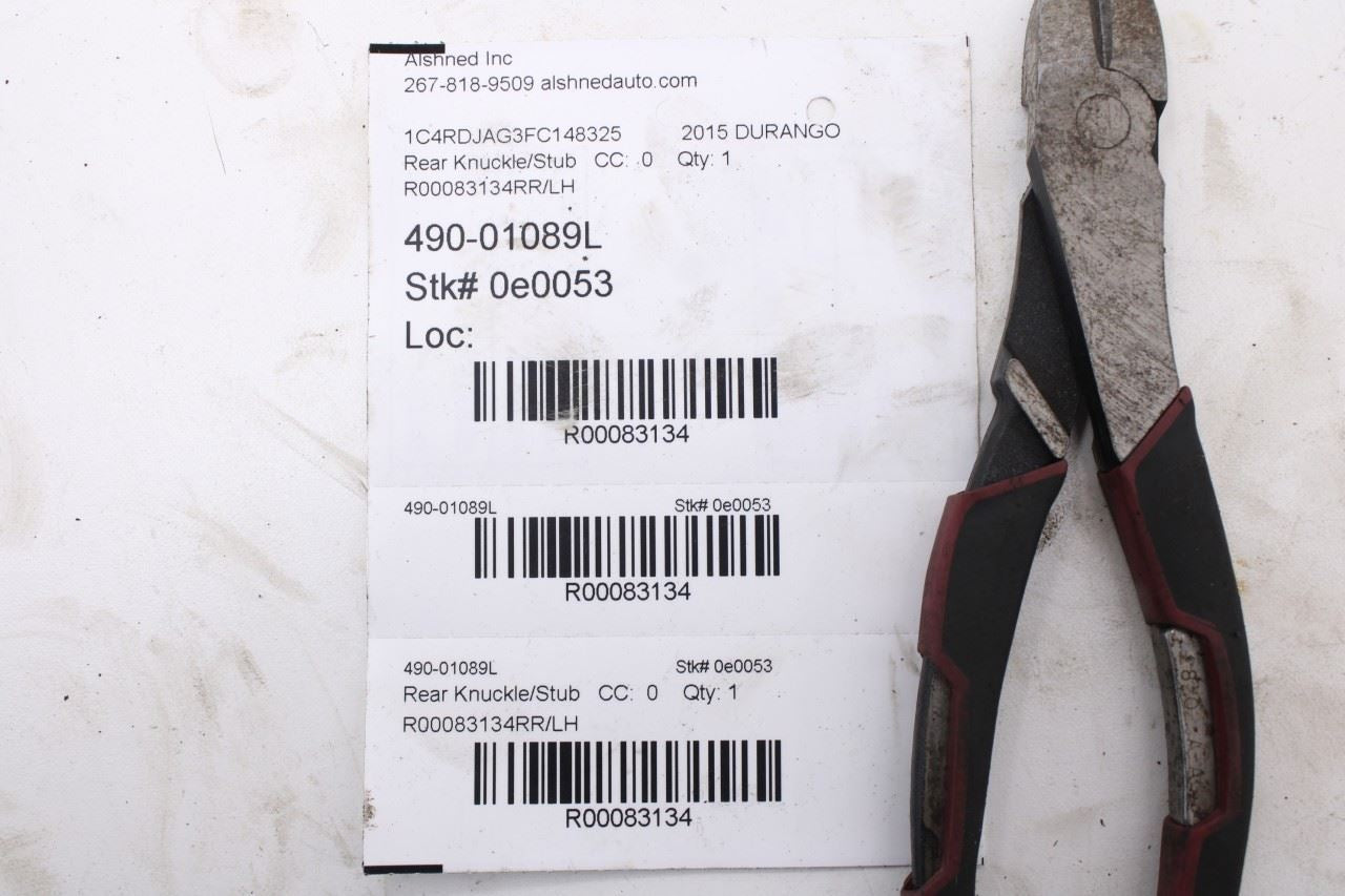 11-15 Dodge Durango SXT AWD Rear Driver Left Side Spindle Knuckle Hub 4877103AD16