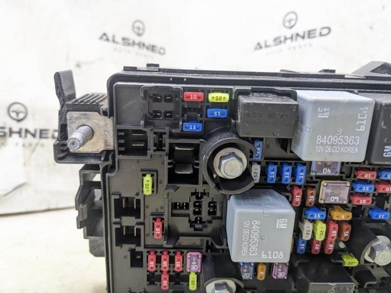 2021 Chevrolet Trailblazer Engine Fuse Box Relay Junction Block 42733199 OEM - Alshned Auto Parts