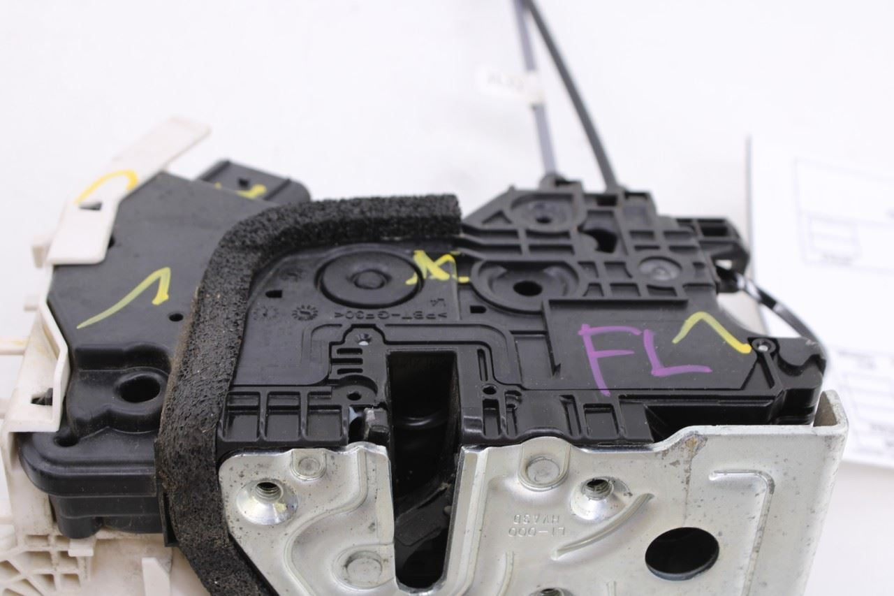 2019-2021 Hyundai Veloster Front Left Side Door Lock Latch Actuator 81310-J300110