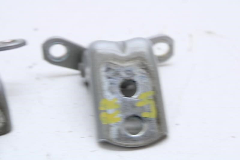2015-20 Infiniti QX60 Rear Left Door Hinge Upper and Lower Pair 82401-9AM0A OEM - Alshned Auto Parts