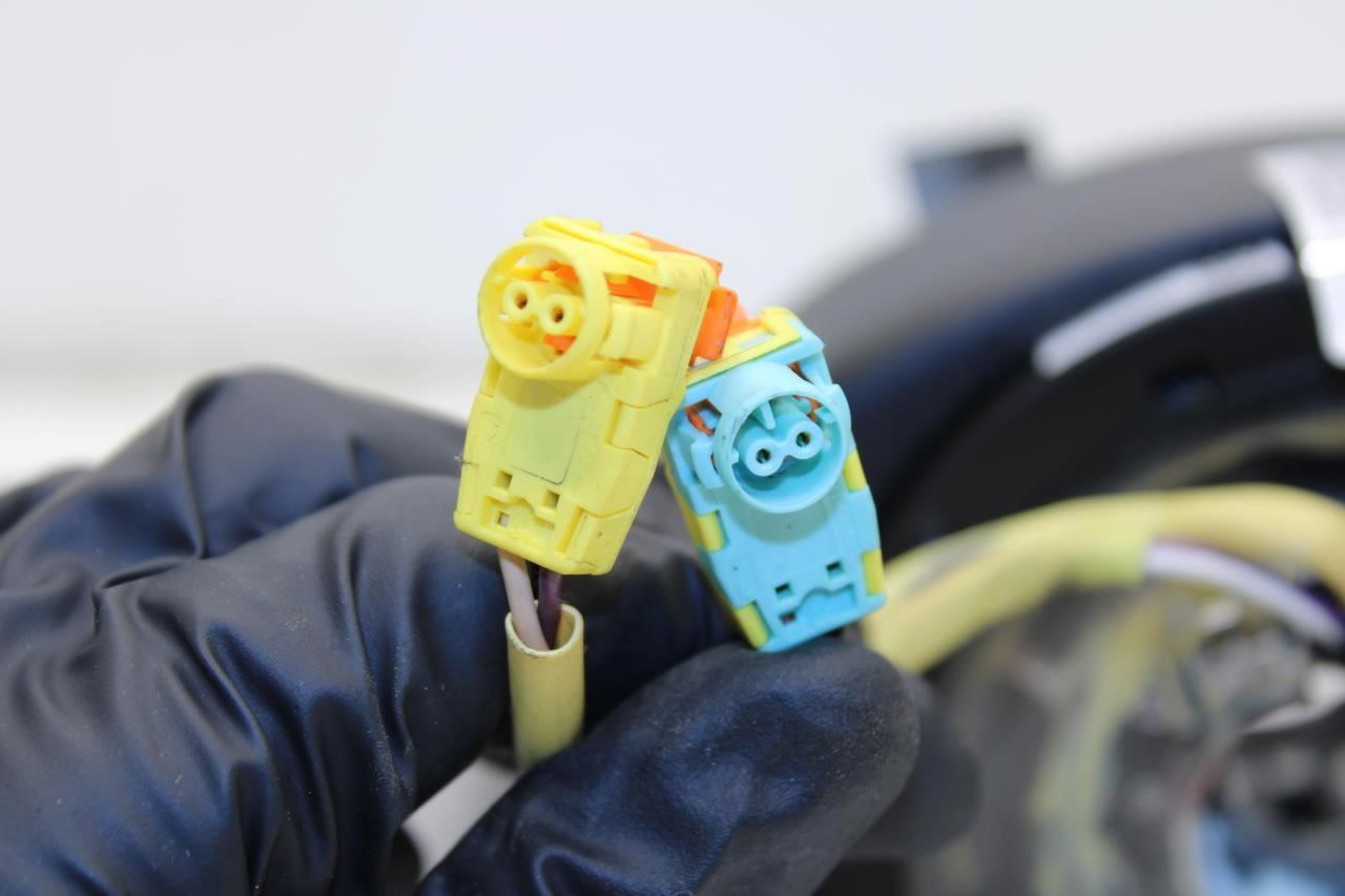 2014-15 Jeep Grand Cherokee Steering Column Turn Signal Wiper Switch 1NJ75DX9AC - Alshned Auto Parts