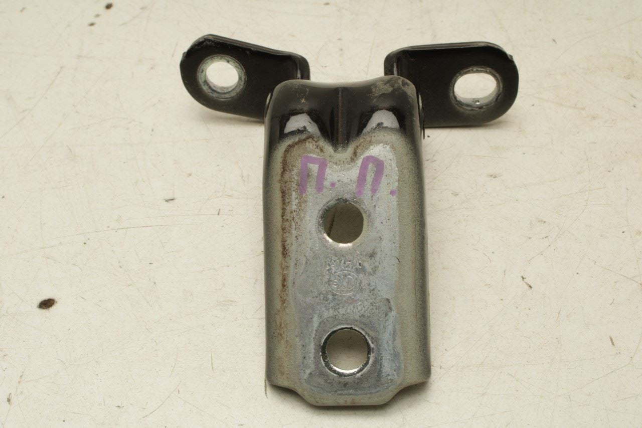 2023-25 Kia Sportage Hybrid EX Front Right Side Door Hinge Upper and Lower Pair - Alshned Auto Parts