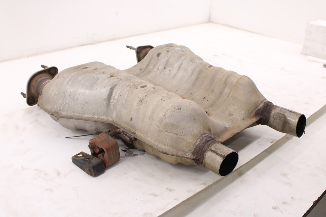 14-20 Jeep Grand Cherokee Limited 3.6L Exhaust System Center Muffler 52022398AC3